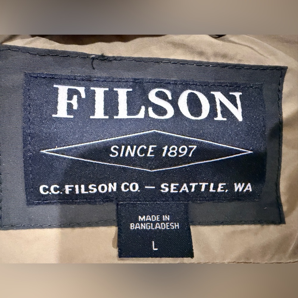 **Limited Series** Filson Men's Quilted Bomber Jacket - Army Green - Men’s Large - Picture 3 of 9